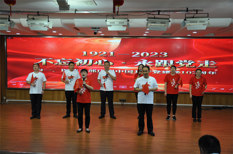 DSC_2404.jpg DSC_2404.jpg